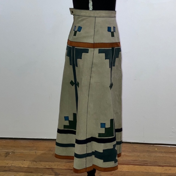 Native Suede - Picture 4 of 10